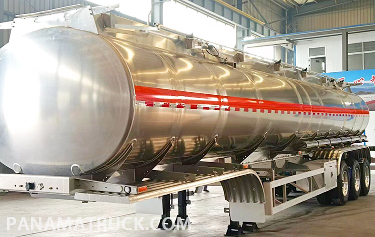 3 Axle Aluminum Tanker Trailer for Sale in Panama