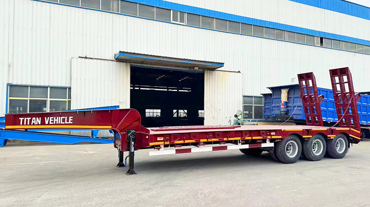3 Axle 80 Ton Lowbed Truck for Sale in Panama