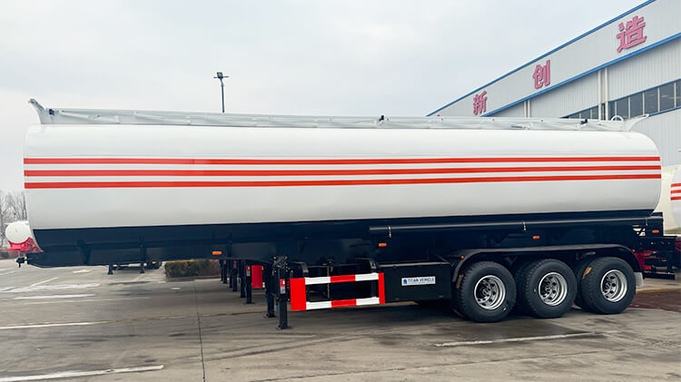3 Axle 45000 liters Diesel Tanker Trailer for Sale in Panama